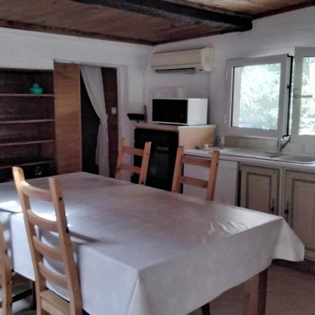 Вілла Cabanon 50M2 Meounes-les-Montrieux Екстер'єр фото